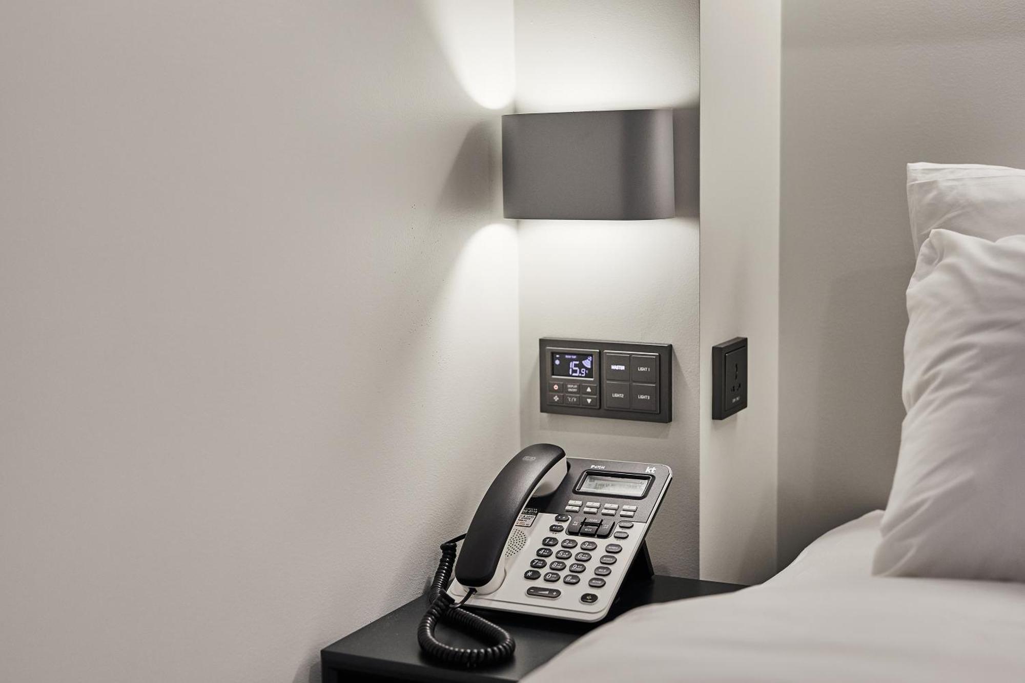 Hotel Intro Пусан Екстериор снимка